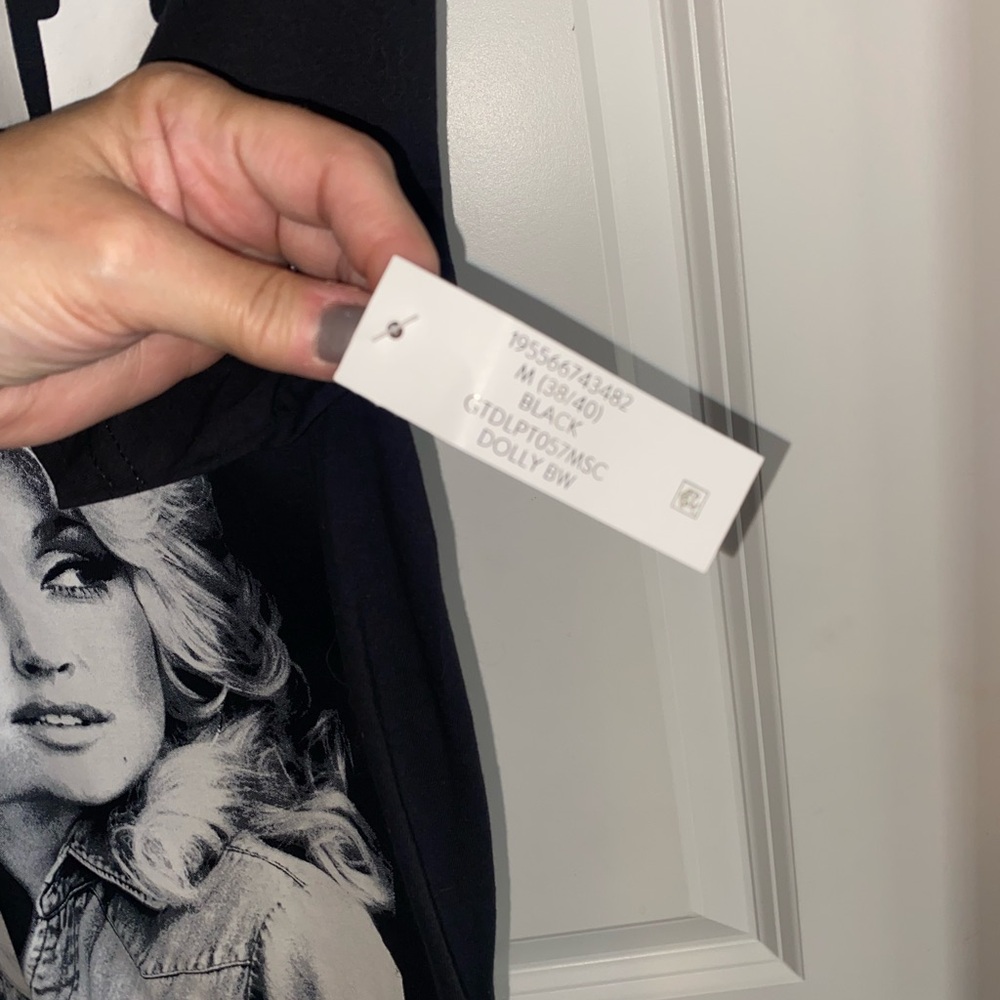 Black Dolly Parton Graphic T-Shirt - Picture 2 of 3